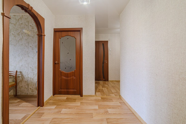 Продам двухкомнатную (2-комн.) квартиру, Вадинская ул, 7, Пенза г