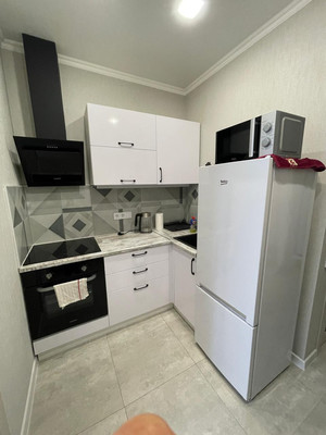 Продам двухкомнатную (2-комн.) квартиру, Гарнизонный пер, 1а, Ростов-на-Дону г