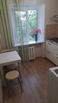 Продам двухкомнатную (2-комн.) квартиру, Герасименко ул, 16, Ростов-на-Дону г