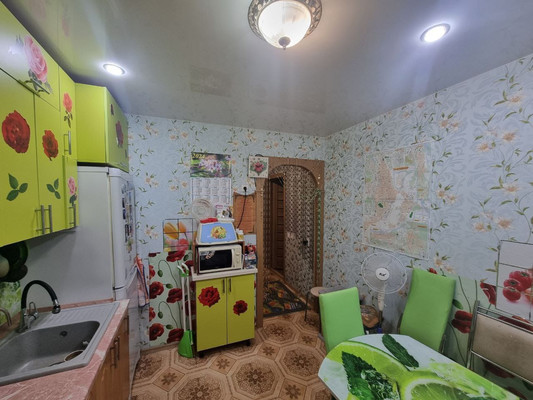 Продам трехкомнатную (3-комн.) квартиру, Катаева ул, 51, Сыктывкар г