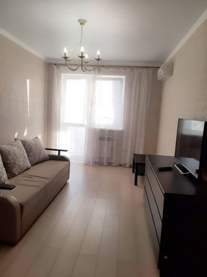 Продам двухкомнатную (2-комн.) квартиру, Халтуринский пер, 206В/106, Ростов-на-Дону г