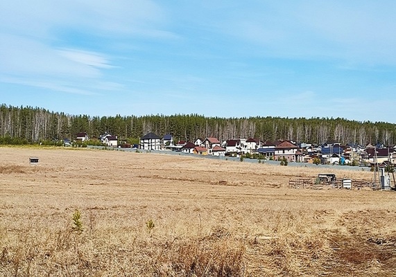 Продам участок 41,8 соток, Фермерское хоз., Комиссарова ул, Бобровский п, 40 км от города