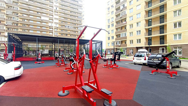 Продам трехкомнатную (3-комн.) квартиру, им. лётчика Позднякова ул, 2к16, Краснодар г