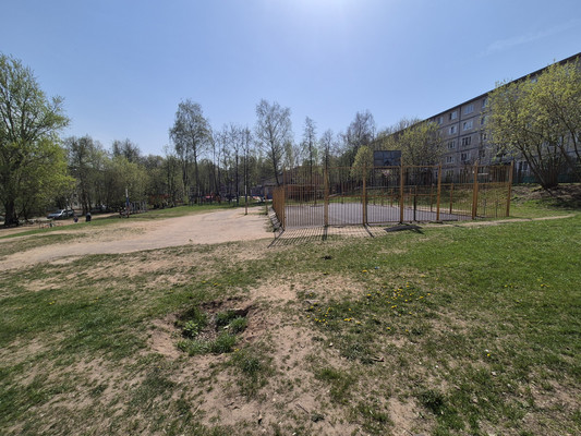 Продам двухкомнатную (2-комн.) квартиру, Дмитровская ул, 14, Базарово д