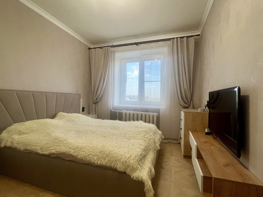 Продам двухкомнатную (2-комн.) квартиру, Профессора Никулина ул, 6, Рязань г
