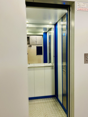 Продам трехкомнатную (3-комн.) квартиру, Большой Сампсониевский пр-кт, 108, Санкт-Петербург г
