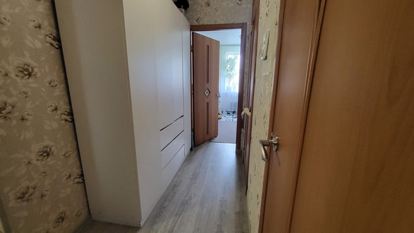 Продам двухкомнатную (2-комн.) квартиру, Молодежная ул, 12, Семеновка с