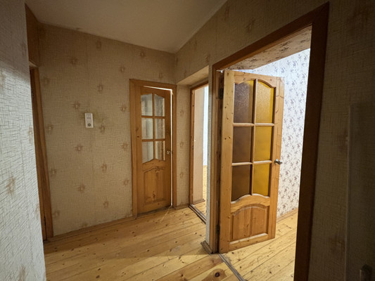 Продам многокомнатную квартиру, Юбилейная ул, 6, Белоозёрский г