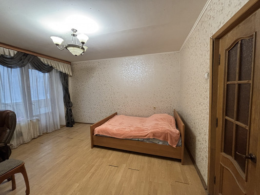 Продам многокомнатную квартиру, Юбилейная ул, 6, Белоозёрский г