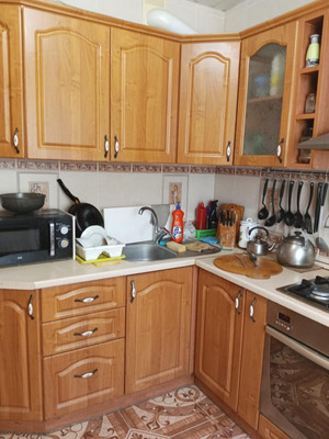 Продам трехкомнатную (3-комн.) квартиру, Таганрогская ул, 124/2, Ростов-на-Дону г