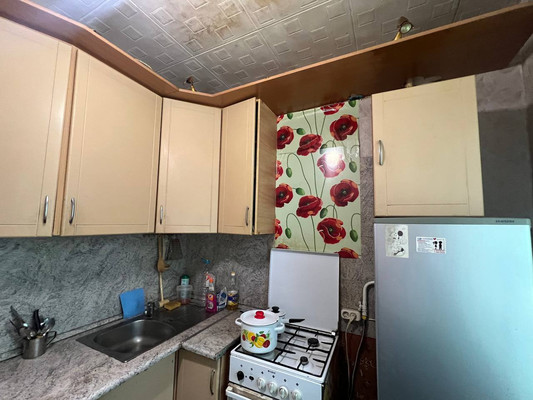 Продам трехкомнатную (3-комн.) квартиру, Кирова ул, 16, Люберцы г