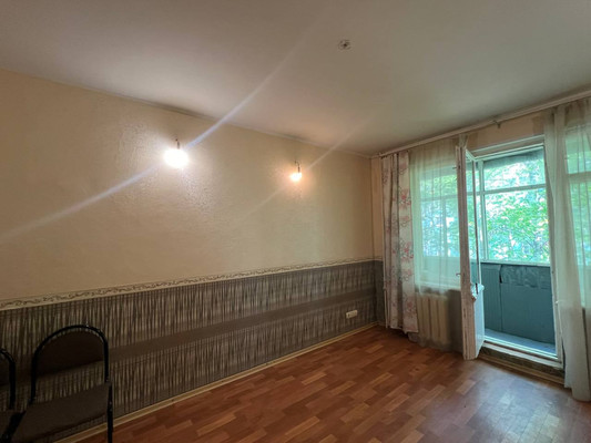 Продам трехкомнатную (3-комн.) квартиру, Кирова ул, 16, Люберцы г