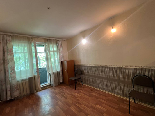 Продам трехкомнатную (3-комн.) квартиру, Кирова ул, 16, Люберцы г