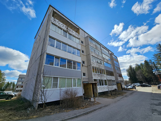 Продам многокомнатную квартиру, Ленинградская ул, 6, Костомукша г