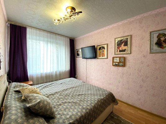 Продам многокомнатную квартиру, Плещеева ул, 28, Москва г
