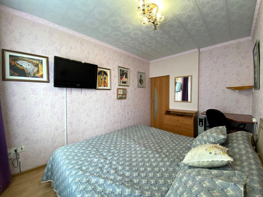 Продам многокомнатную квартиру, Плещеева ул, 28, Москва г