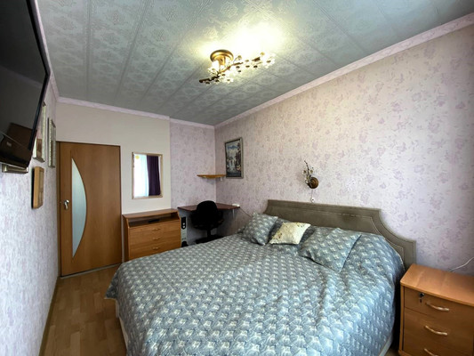 Продам многокомнатную квартиру, Плещеева ул, 28, Москва г