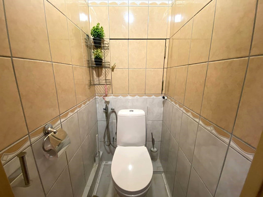Продам многокомнатную квартиру, Плещеева ул, 28, Москва г