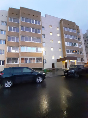 Продам трехкомнатную (3-комн.) квартиру, Дырнос м, 40, Сыктывкар г