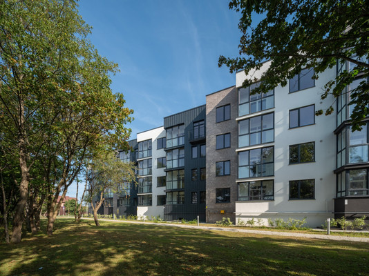 Продам двухкомнатную (2-комн.) квартиру, Ломоносова ул, 52, Калининград г