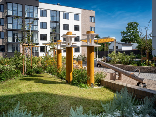 Продам двухкомнатную (2-комн.) квартиру, Ломоносова ул, 52, Калининград г