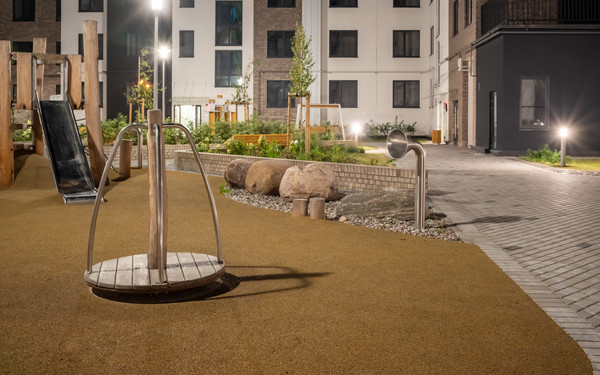 Продам двухкомнатную (2-комн.) квартиру, Ломоносова ул, 52, Калининград г