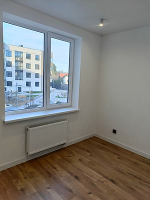 Продам двухкомнатную (2-комн.) квартиру, Ломоносова ул, 52, Калининград г