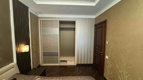 Продам трехкомнатную (3-комн.) квартиру, Загородная (Международный кв-л) ул, 1, Химки г