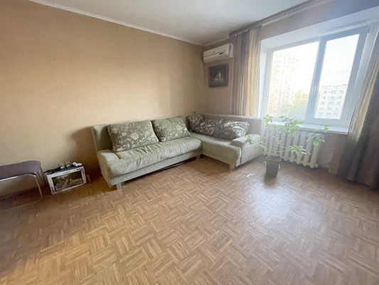 Продам двухкомнатную (2-комн.) квартиру, Жмайлова ул, 3, Ростов-на-Дону г