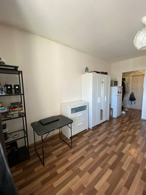 Продам однокомнатную (1-комн.) квартиру, Петровский б-р, 12к2, Мурино п