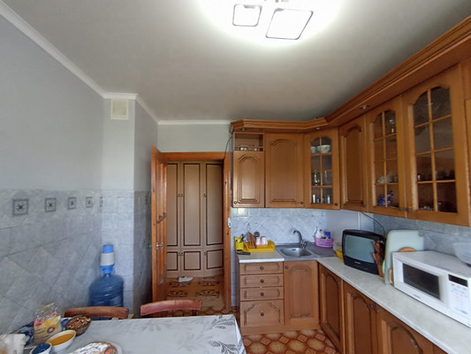 Продам многокомнатную квартиру, Гагарина ул, 20, Волгодонск г
