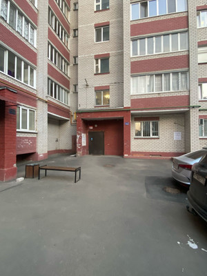 Продам двухкомнатную (2-комн.) квартиру, 2-я Азинская ул, 1Е, Казань г