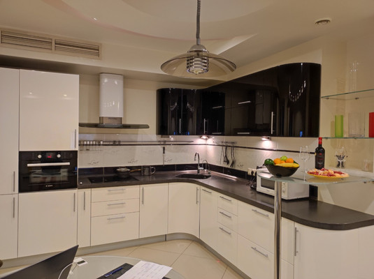 Продам двухкомнатную (2-комн.) квартиру, Подмосковный б-р, 5, Красногорск г