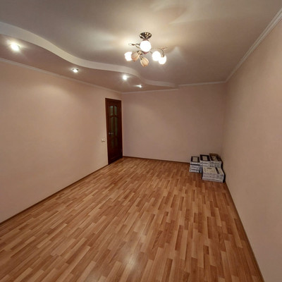 Продам трехкомнатную (3-комн.) квартиру, Маршала Кошевого ул, 14, Волгодонск г