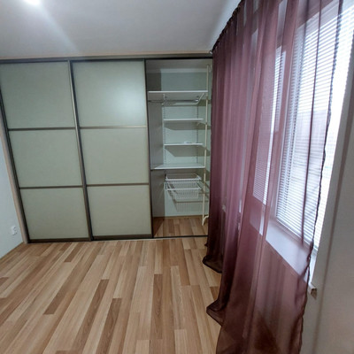 Продам трехкомнатную (3-комн.) квартиру, Маршала Кошевого ул, 14, Волгодонск г