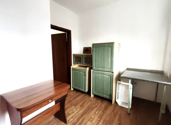 Продам двухкомнатную (2-комн.) квартиру, Ленина ул, 245к3, Апшеронск г