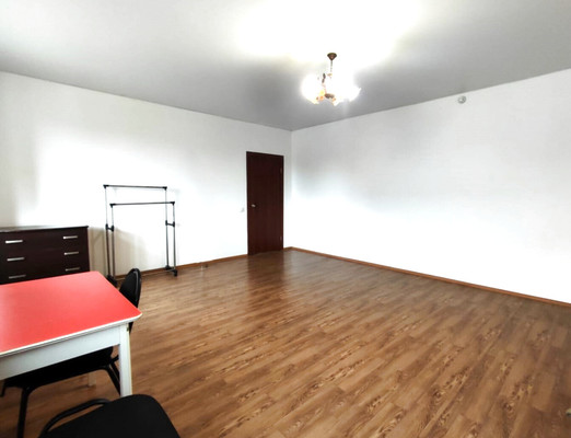 Продам двухкомнатную (2-комн.) квартиру, Ленина ул, 245к3, Апшеронск г