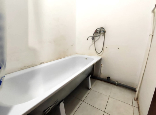Продам двухкомнатную (2-комн.) квартиру, Ленина ул, 245к3, Апшеронск г