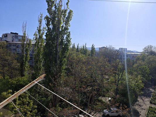 Продам трехкомнатную (3-комн.) квартиру, Ленина пр-кт, 83, Новороссийск г
