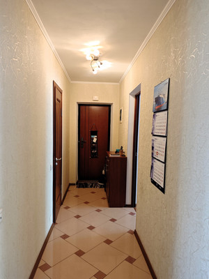 Продам трехкомнатную (3-комн.) квартиру, Ленина пр-кт, 83, Новороссийск г