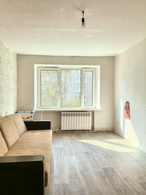 Продам трехкомнатную (3-комн.) квартиру, Юбилейная ул, 10, Щербинка г