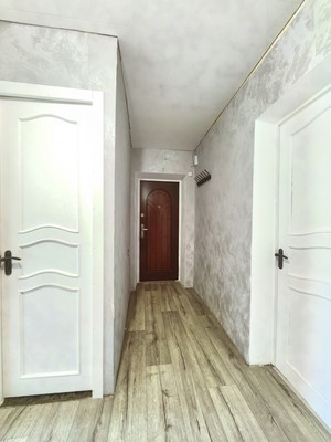 Продам трехкомнатную (3-комн.) квартиру, Юбилейная ул, 10, Щербинка г