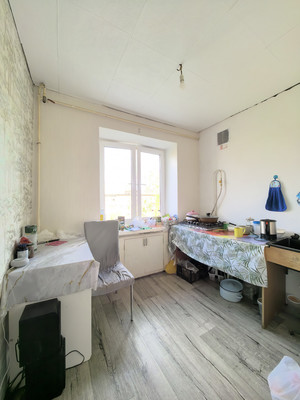 Продам трехкомнатную (3-комн.) квартиру, Юбилейная ул, 10, Щербинка г