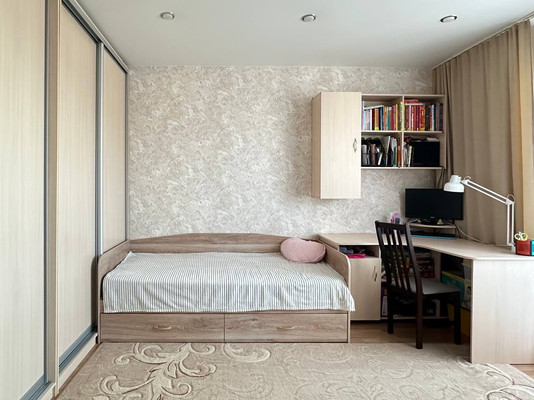 Продам однокомнатную (1-комн.) квартиру, Александра Шмакова ул, 14, Челябинск г