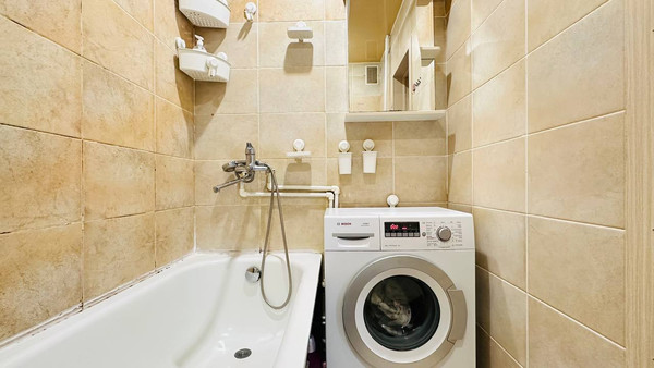 Продам однокомнатную (1-комн.) квартиру, Александра Шмакова ул, 14, Челябинск г