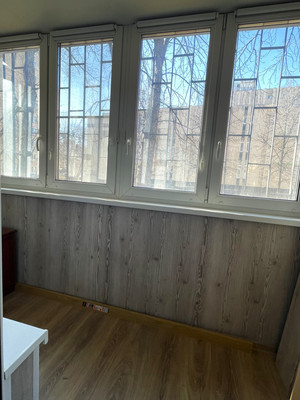 Продам трехкомнатную (3-комн.) квартиру, Токмаков пер, 13-15, Москва г