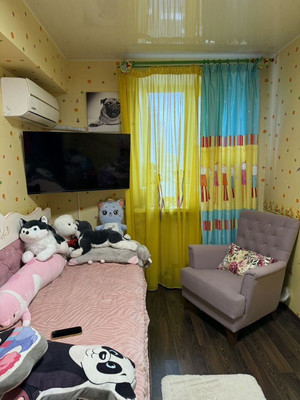 Продам трехкомнатную (3-комн.) квартиру, 13-я линия ул, 18к26, Ростов-на-Дону г
