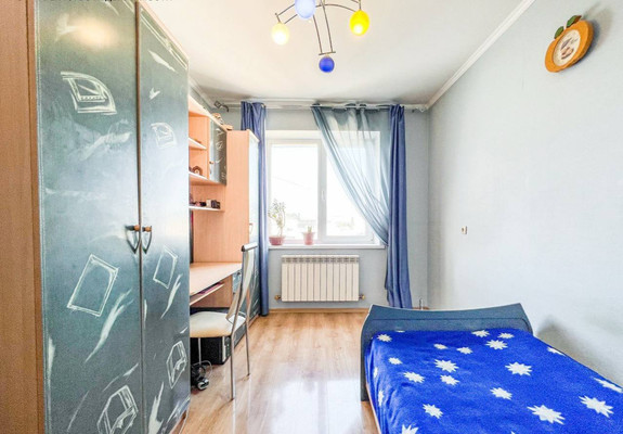 Продам трехкомнатную (3-комн.) квартиру, Видова ул, 157, Новороссийск г