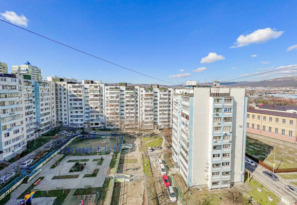 Продам трехкомнатную (3-комн.) квартиру, Видова ул, 157, Новороссийск г