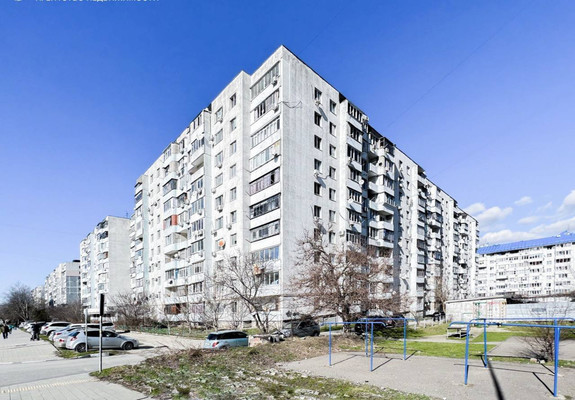 Продам трехкомнатную (3-комн.) квартиру, Видова ул, 157, Новороссийск г